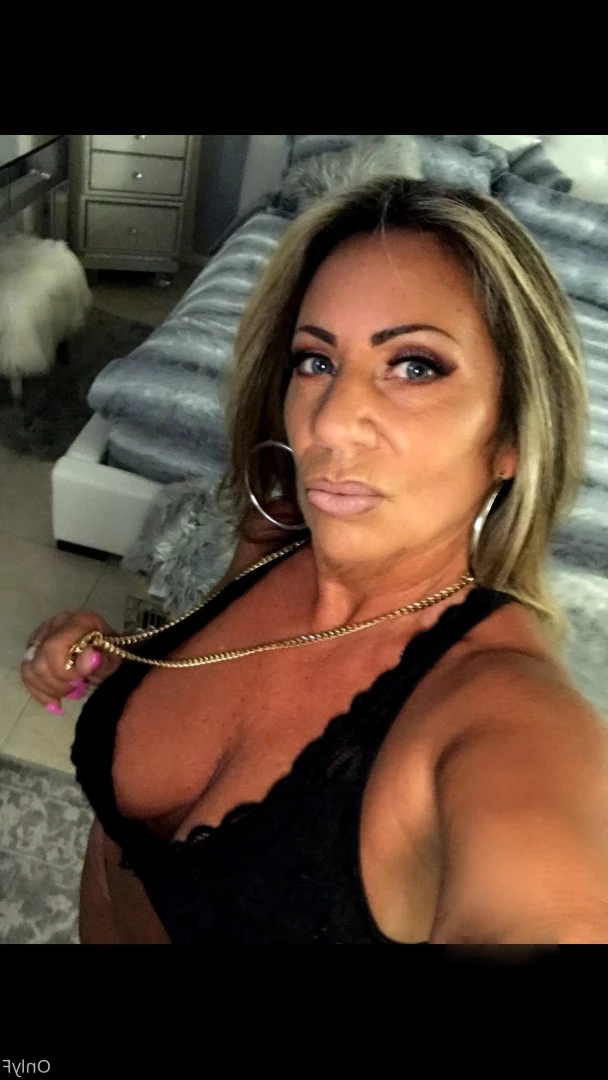 Queen Tots [ hottotrottots ] Onlyfans leaked photo 8502761 on Hotleaks.tv