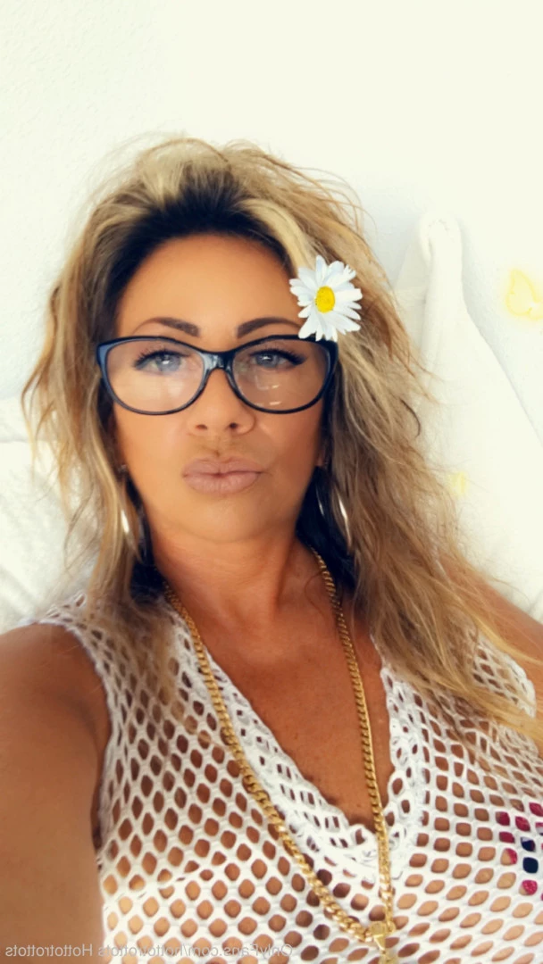Queen Tots [ hottotrottots ] Onlyfans leaked photo 8503448 on Hotleaks.tv