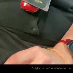 Hotwife4oldmen [ hotwife4oldermen ] Onlyfans leaked video 18206365 on Hotleaks.tv