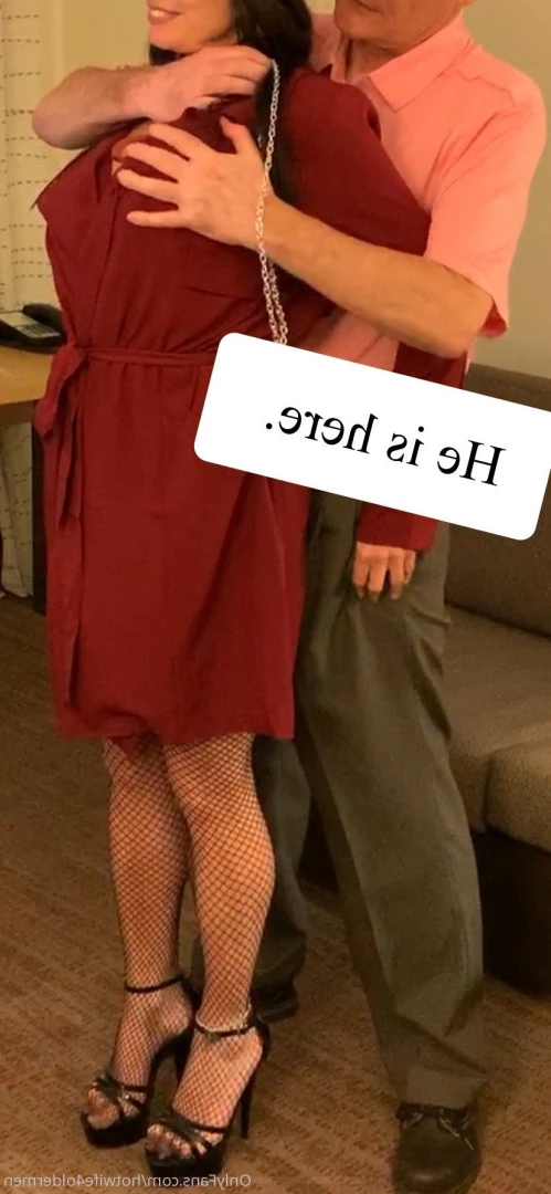 Hotwife4oldmen [ hotwife4oldermen ] Onlyfans leaked photo 8517225 on Hotleaks.tv