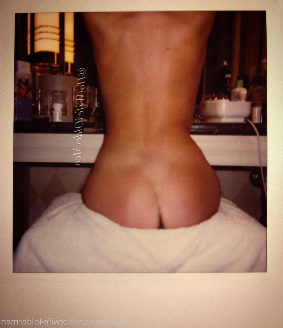 Hotwife4oldmen [ hotwife4oldermen ] Onlyfans leaked photo 8517370 on Hotleaks.tv