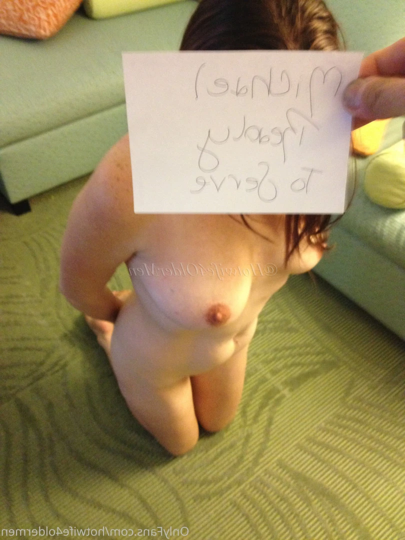 Hotwife4oldmen [ hotwife4oldermen ] Onlyfans leaked photo 8517925 on Hotleaks.tv