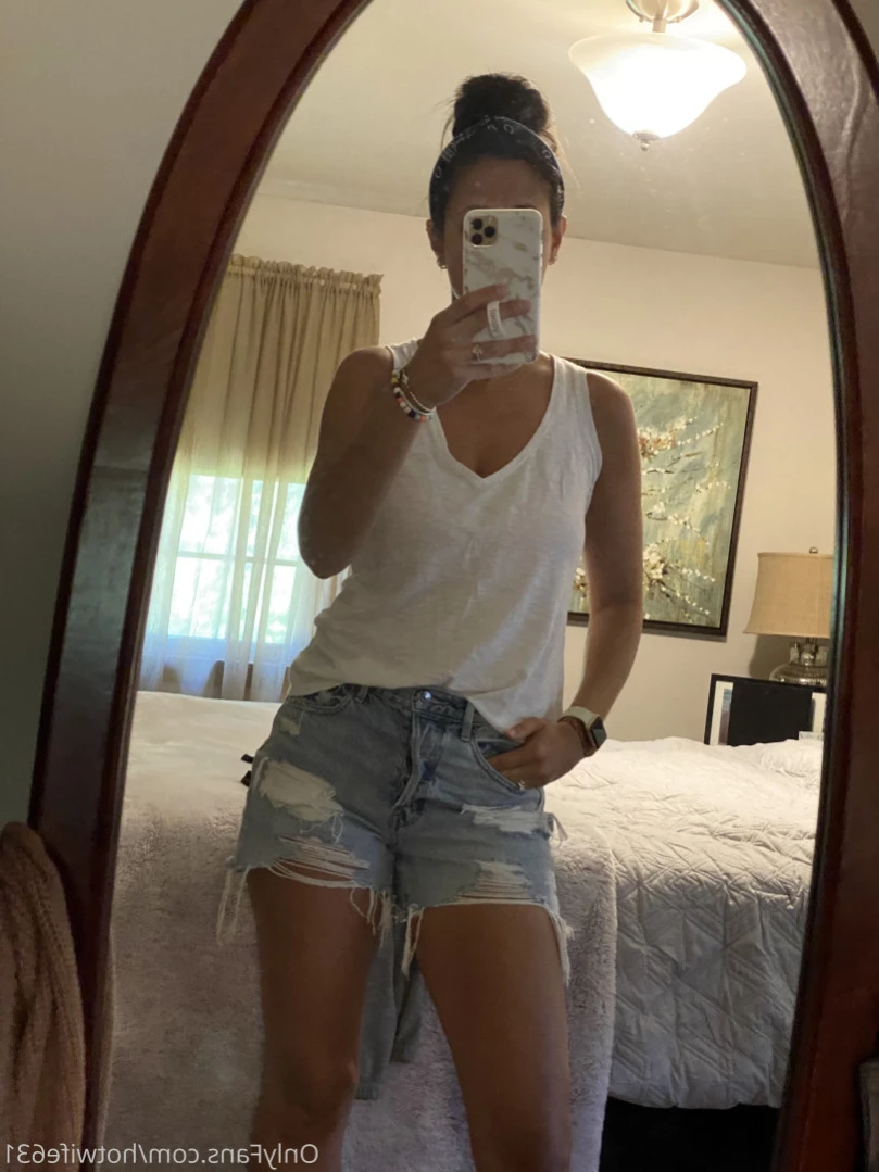 hotwife631 Onlyfans leaked photo 11706538 on Hotleaks.tv