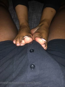 8587729