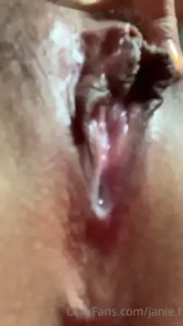 Janie [ janie.f ] Onlyfans leaked video 18202952 on Hotleaks.tv