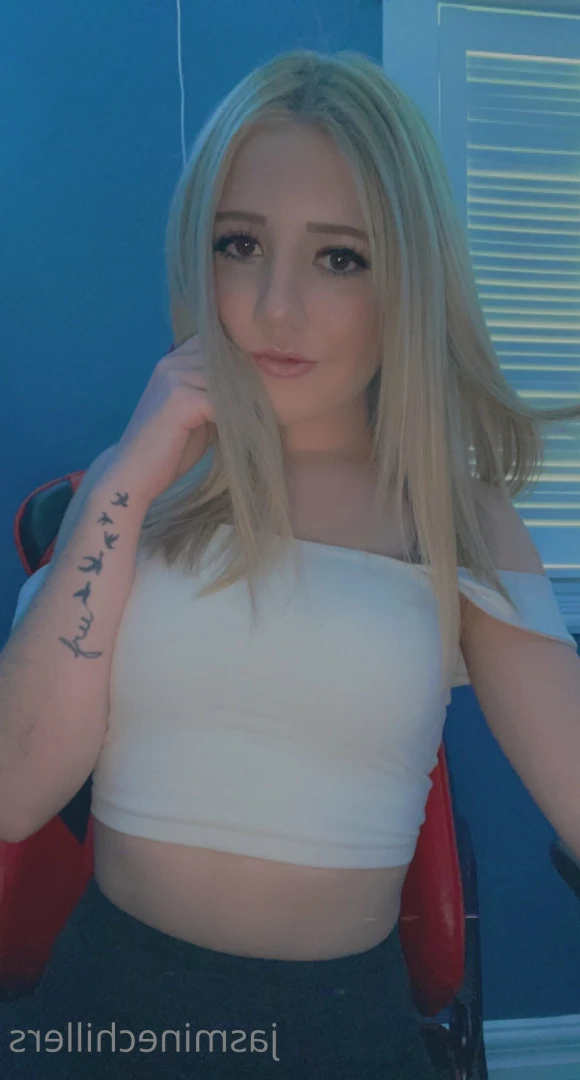 Jasmine Chillers 💋 𝑻𝑶𝑷  𝟮% [ jasminebabbyy ] Onlyfans leaked photo 8524955 on Hotleaks.tv