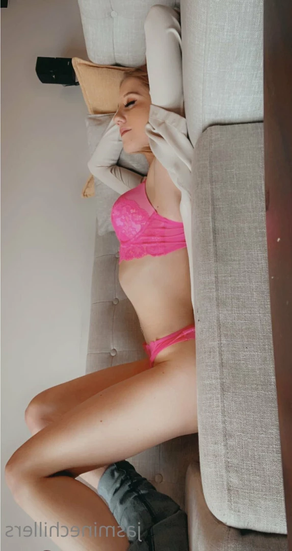 Jasmine Chillers 💋 𝑻𝑶𝑷  𝟮% [ jasminebabbyy ] Onlyfans leaked photo 8529980 on Hotleaks.tv