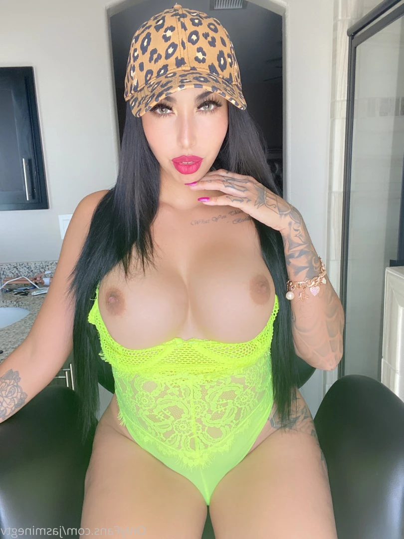 𝙇𝙤𝙘𝙖𝙡 𝗦𝗹𝘂𝘁  ♠️😅🥵 [ jasminegtv ] Onlyfans leaked photo 8675524 on Hotleaks.tv