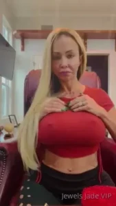 Jewels Jade [ jewels_jade_vip ] Onlyfans leaked video 13123466 on Hotleaks.tv