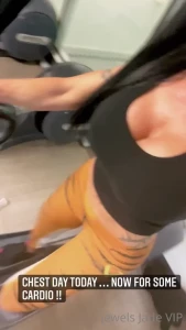Jewels Jade [ jewels_jade_vip ] Onlyfans leaked video 13123487 on Hotleaks.tv