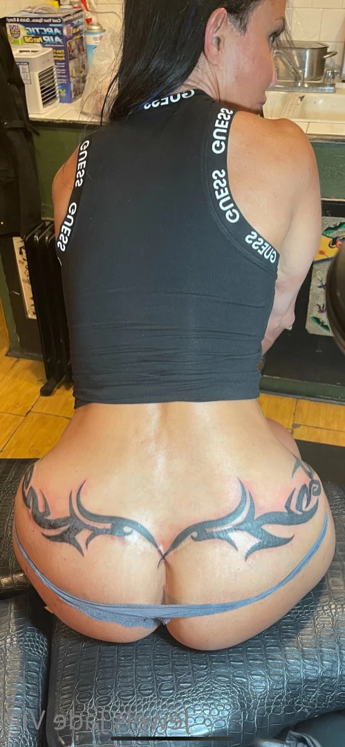 Jewels Jade [ jewels_jade_vip ] Onlyfans leaked photo 13172849 on Hotleaks.tv