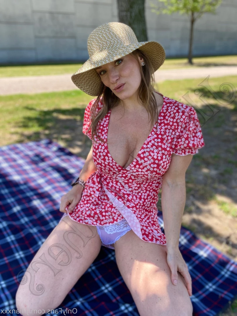 Jillian Weathers VIP [ jillianweathersvip ] Onlyfans leaked photo 14323507 on Hotleaks.tv