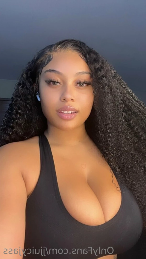 BIG TITTY JAS 🍒 🧚🏽‍♀️ [ jjuicyjaz ] Onlyfans leaked photo 8468931 on Hotleaks.tv