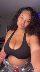 10381749