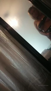 10381722