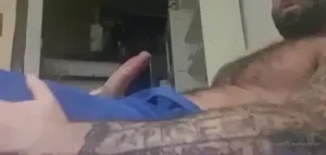 10380551