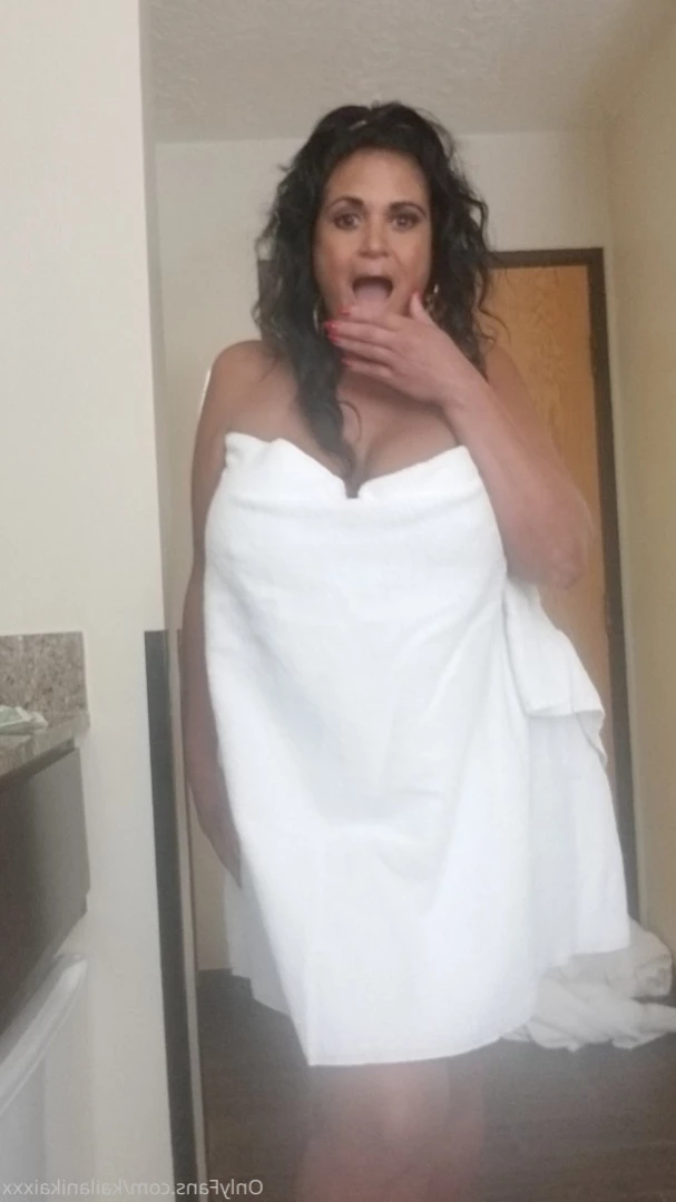 Kailani Kai XXX [ kailanikaixxx ] Onlyfans leaked photo 15822323 on Hotleaks.tv