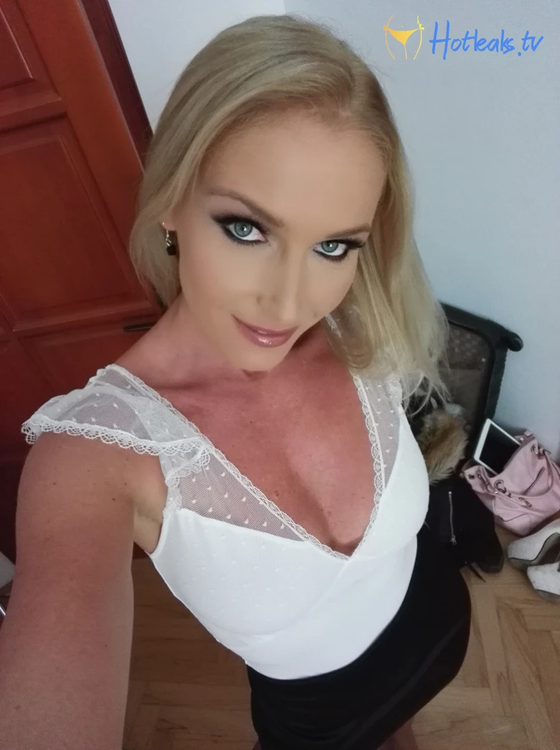 Kathia Nobili [ kathianobilixx ] Onlyfans leaked photo 8734172 on Hotleaks.tv