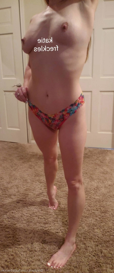 Katie Freckles 💋 [ katiefreckles ] Onlyfans leaked photo 10213491 on Hotleaks.tv