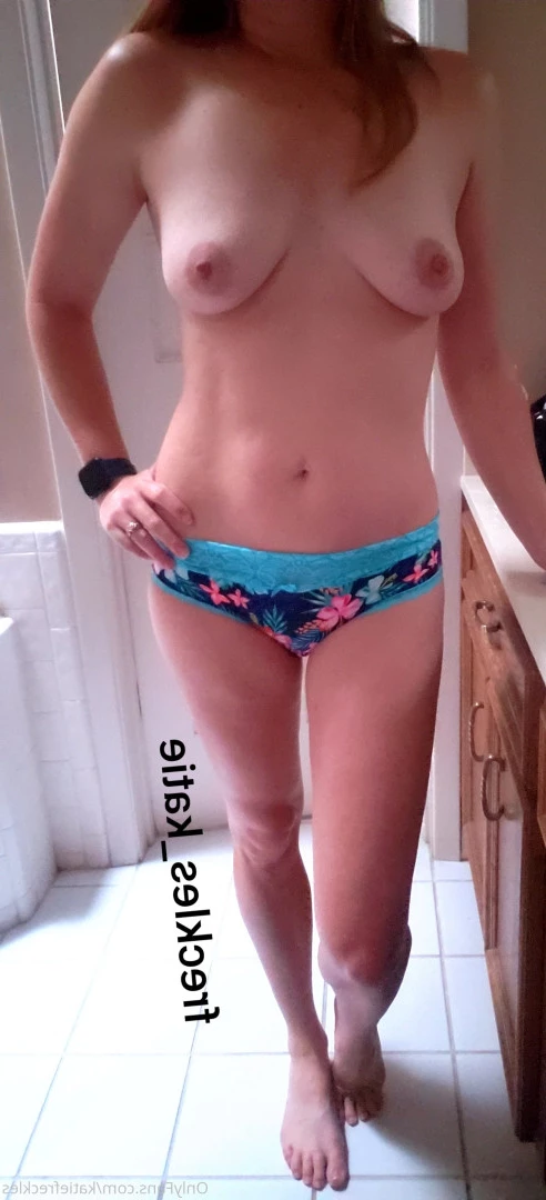 Katie Freckles 💋 [ katiefreckles ] Onlyfans leaked photo 10215481 on Hotleaks.tv