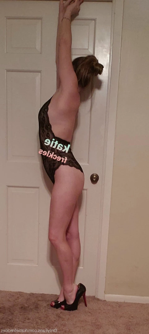 Katie Freckles 💋 [ katiefreckles ] Onlyfans leaked photo 10217841 on Hotleaks.tv