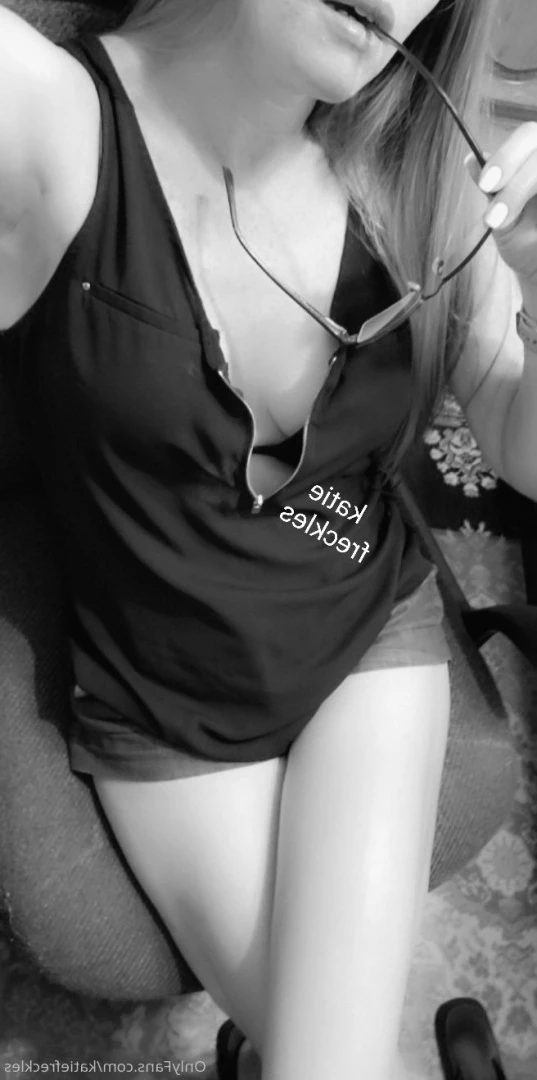 Katie Freckles 💋 [ katiefreckles ] Onlyfans leaked photo 10222341 on Hotleaks.tv
