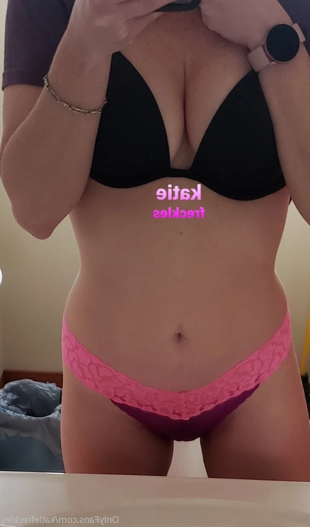 Katie Freckles 💋 [ katiefreckles ] Onlyfans leaked photo 10226667 on Hotleaks.tv