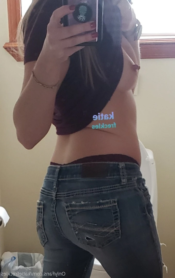 Katie Freckles 💋 [ katiefreckles ] Onlyfans leaked photo 10228659 on Hotleaks.tv
