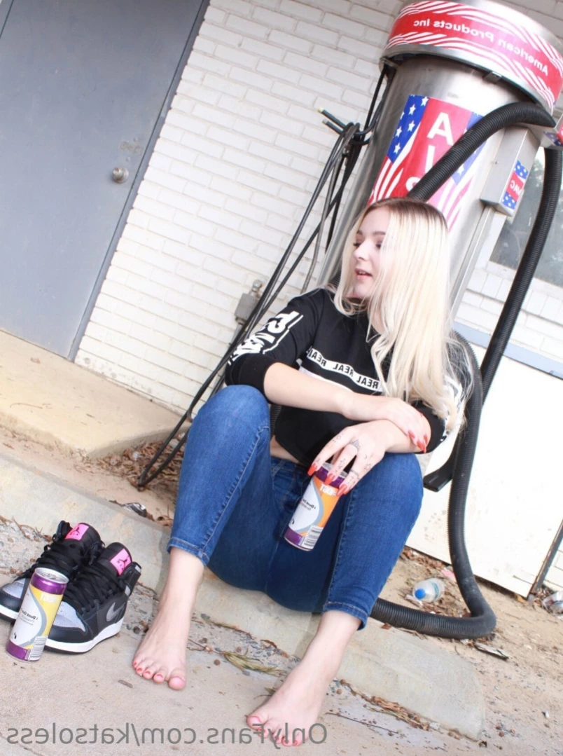 Kat Soles [ katsoless ] Onlyfans leaked photo 16279539 on Hotleaks.tv