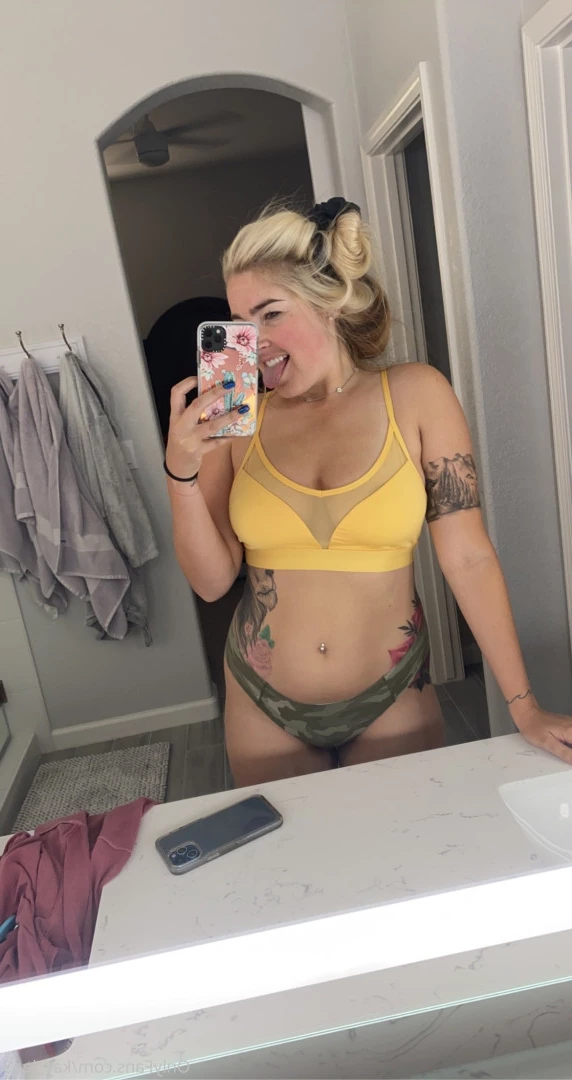 Kaylee [ kay_leo3 ] Onlyfans leaked photo 10226264 on Hotleaks.tv