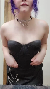 15816049
