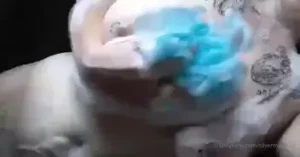 10372372
