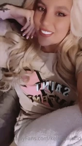 Kelly [ yourbombshellkel ] Onlyfans leaked video 10371807 on Hotleaks.tv