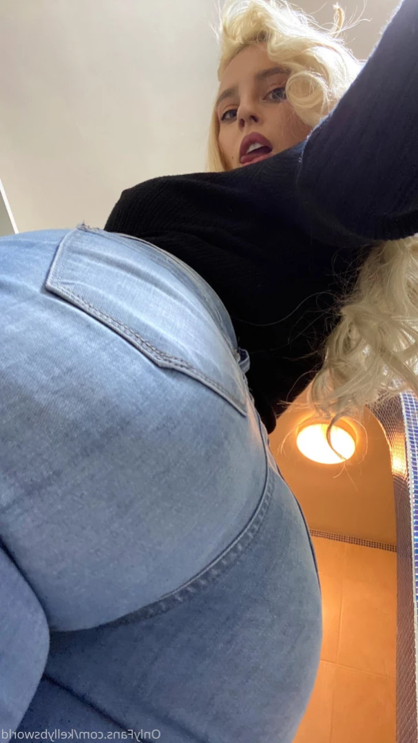 Kelly [ yourbombshellkel ] Onlyfans leaked photo 13385183 on Hotleaks.tv
