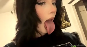 10371666