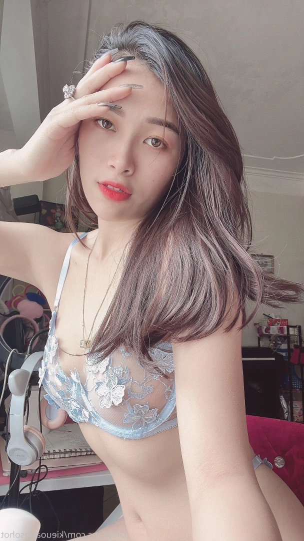 Kiều Oanh 💋 [ kieuoanhsohot ] Onlyfans leaked photo 8470039 on Hotleaks.tv