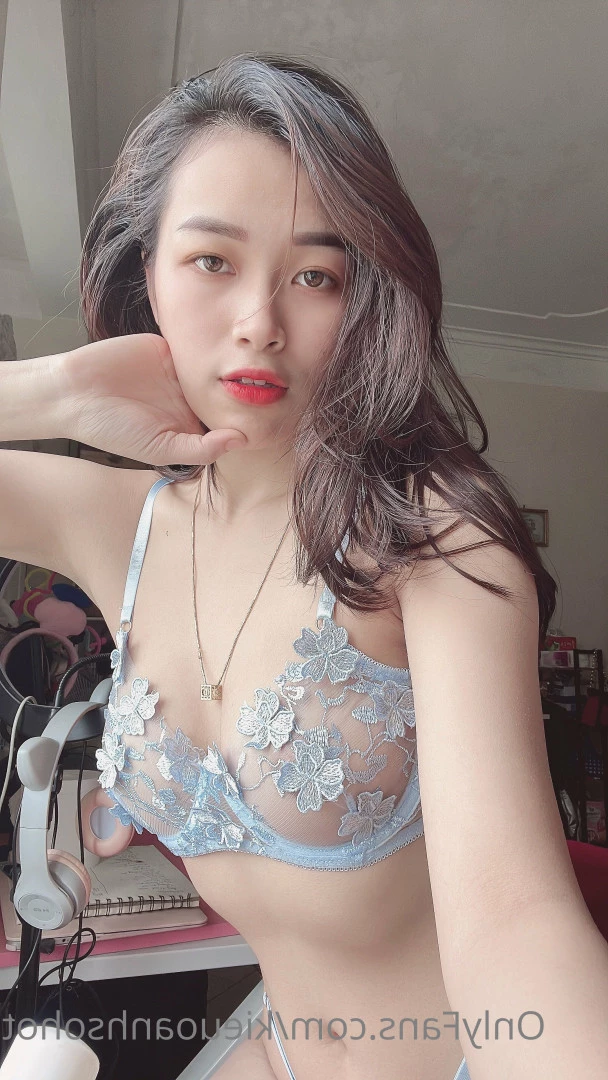 Kiều Oanh 💋 [ kieuoanhsohot ] Onlyfans leaked photo 8470588 on Hotleaks.tv