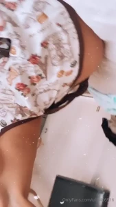 10370589