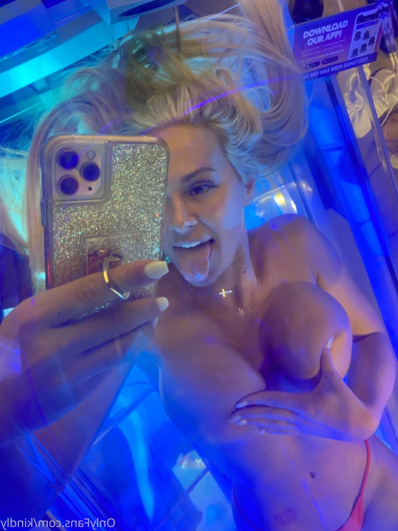 kindly myers [ kindly ] Onlyfans leaked photo 11518714 on Hotleaks.tv