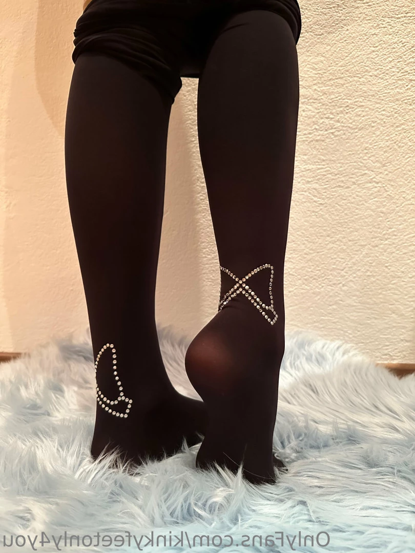 KinkyFeet [ kinkyfeetonly4you ] Onlyfans leaked photo 8452917 on Hotleaks.tv