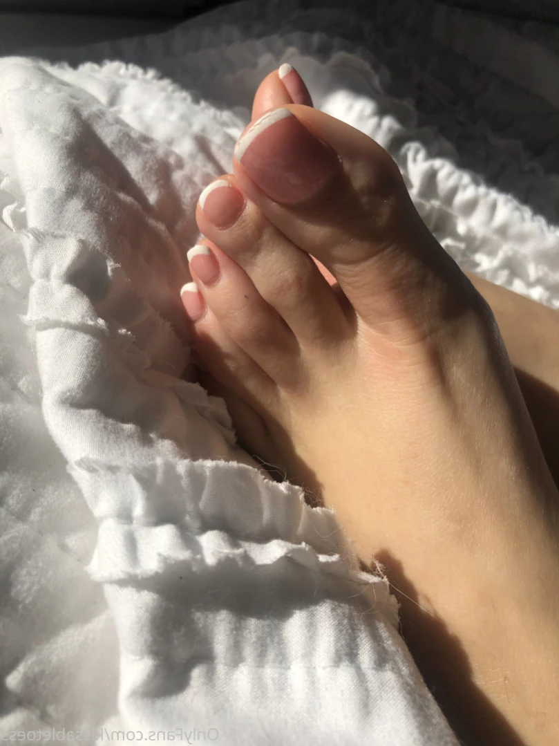 Kissable Toes [ kissabletoess ] Onlyfans leaked photo 10965287 on Hotleaks.tv