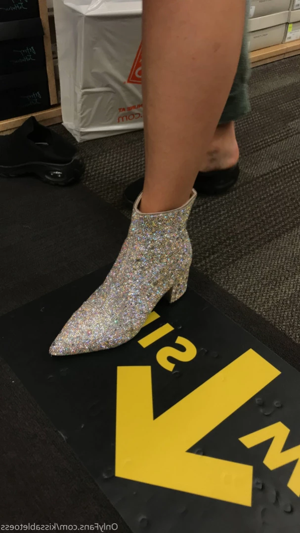 Kissable Toes [ kissabletoess ] Onlyfans leaked photo 11340545 on Hotleaks.tv