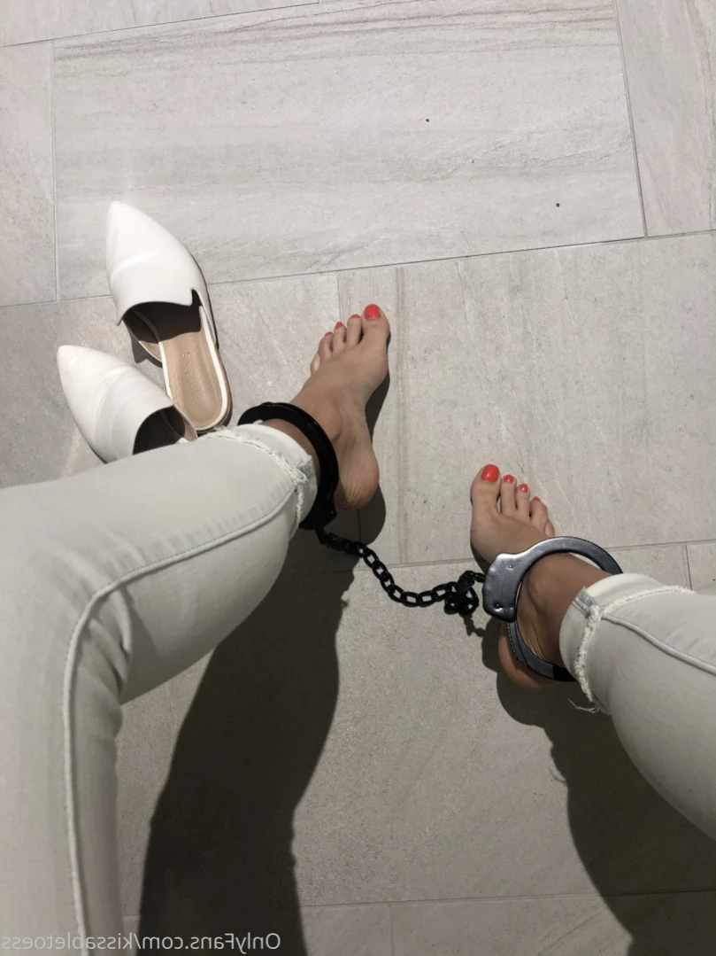 Kissable Toes [ kissabletoess ] Onlyfans leaked photo 11340563 on Hotleaks.tv