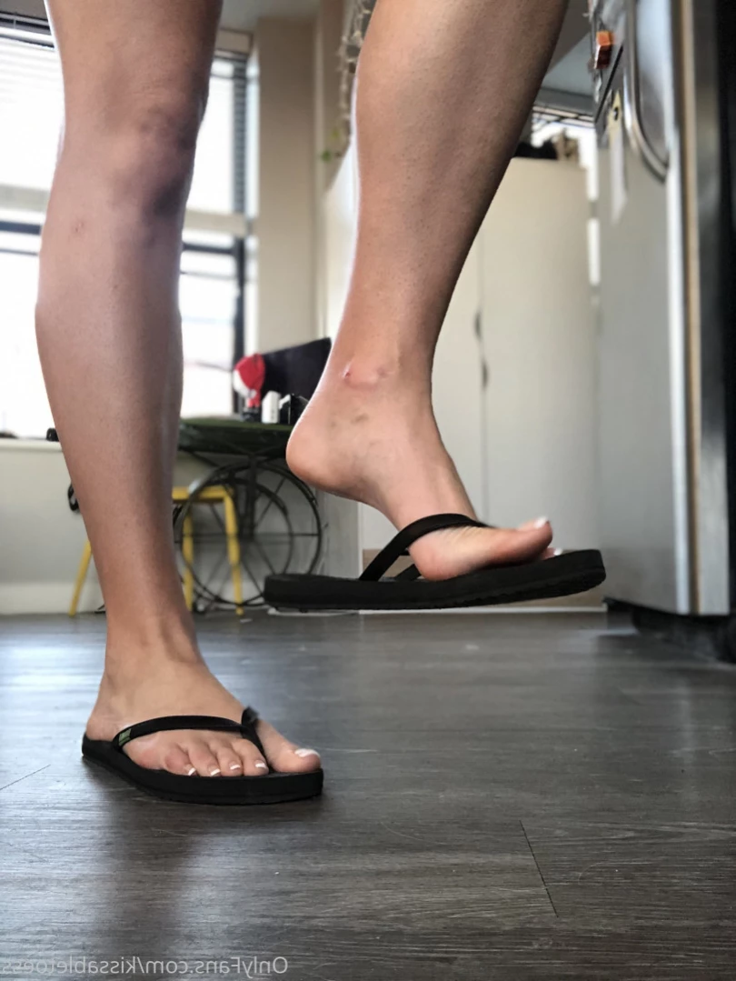 Kissable Toes [ kissabletoess ] Onlyfans leaked photo 11521693 on Hotleaks.tv