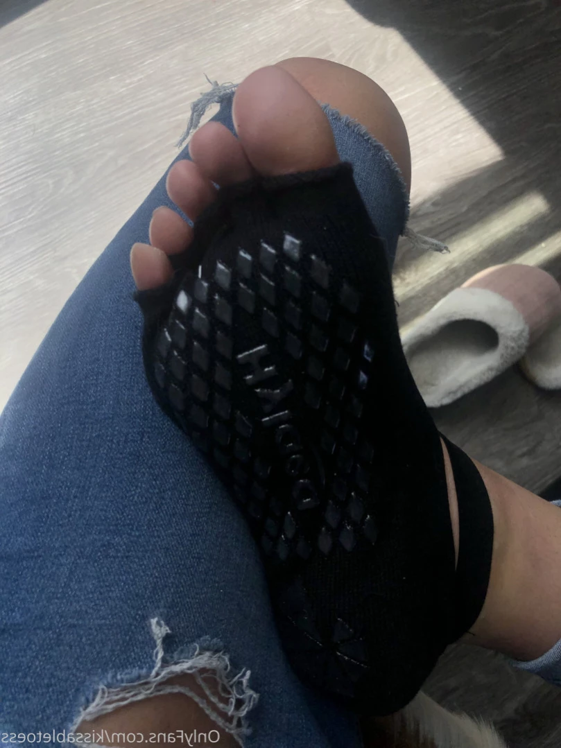 Kissable Toes [ kissabletoess ] Onlyfans leaked photo 11522367 on Hotleaks.tv