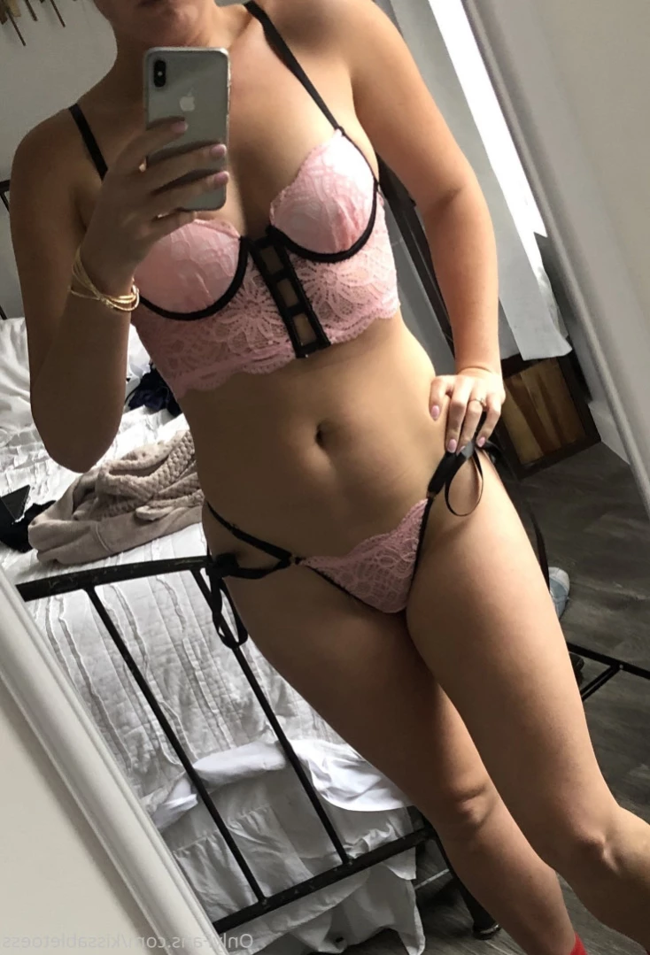 Kissable Toes [ kissabletoess ] Onlyfans leaked photo 11523363 on Hotleaks.tv