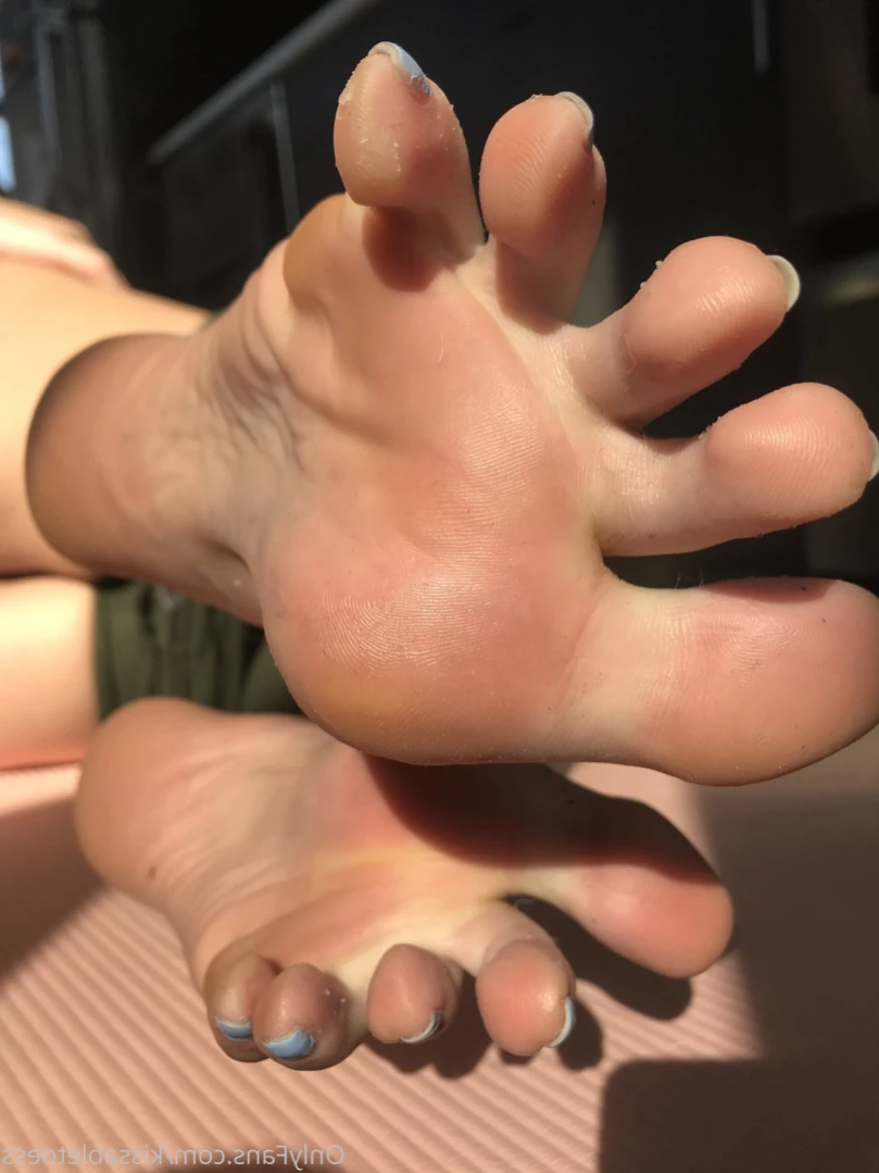 Kissable Toes [ kissabletoess ] Onlyfans leaked photo 13319551 on Hotleaks.tv