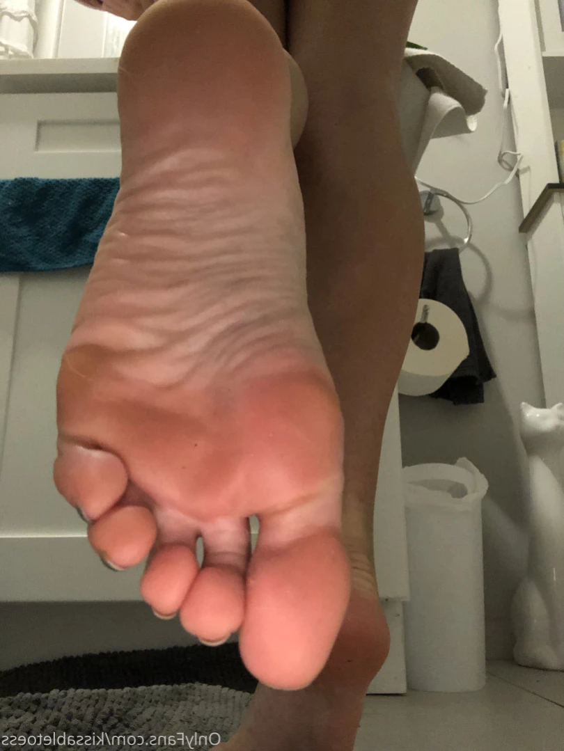 Kissable Toes [ kissabletoess ] Onlyfans leaked photo 13380961 on Hotleaks.tv