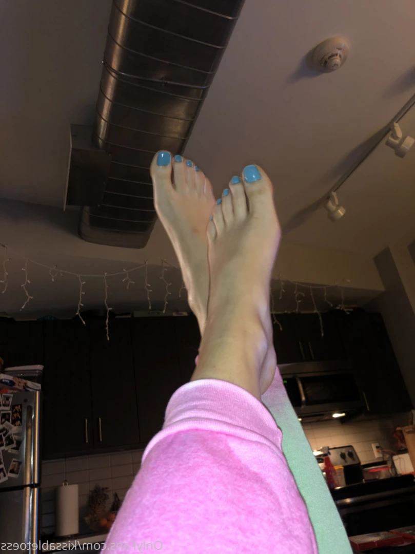 Kissable Toes [ kissabletoess ] Onlyfans leaked photo 14276200 on Hotleaks.tv