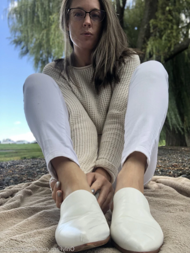 Kissable Toes [ kissabletoess ] Onlyfans leaked photo 14966965 on Hotleaks.tv